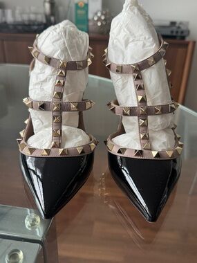 Valentino Garavani Patent Rockstud Caged Pump 100mm